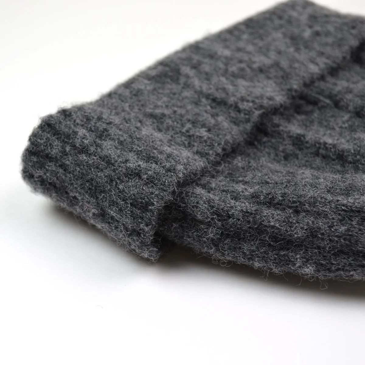 cableami - Shaggy Dog Beanie - Grey