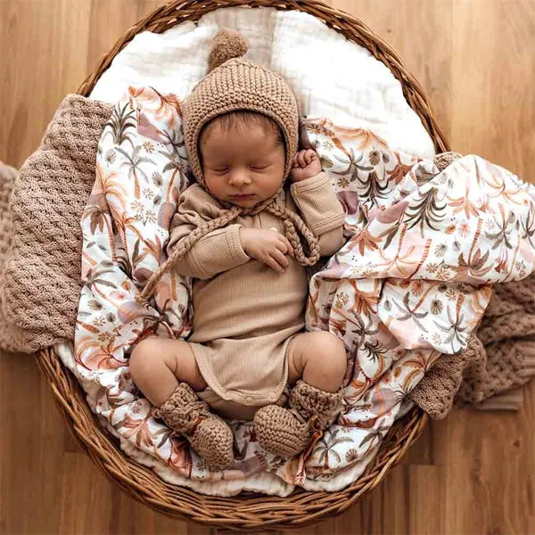 Merino Wool Bonnet    Booties (Fawn)