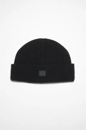 Small Ribbed Beanie Black