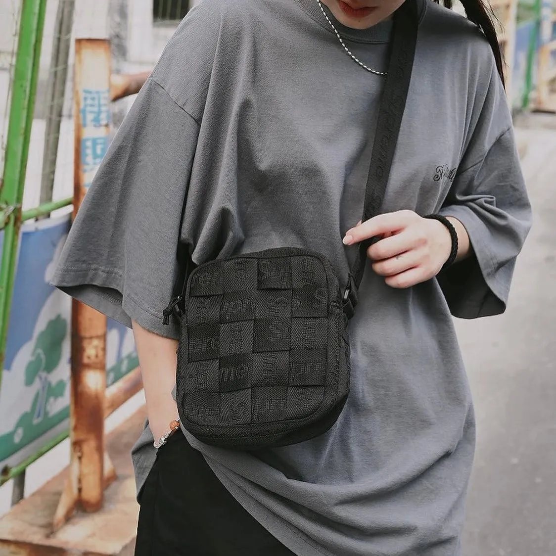 Supreme Woven Sling Bag Black